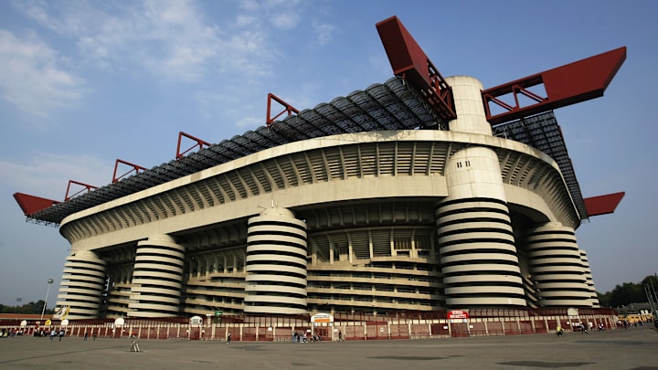 Outside the San Siro Stadium  Espanha França Liga Nações